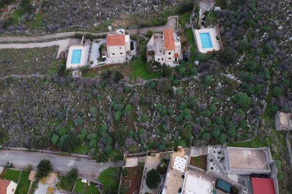 Kreta, Kokkino Chorio: Weitläufiges Gelände mit spektakulärem Meerblick zu verkaufen