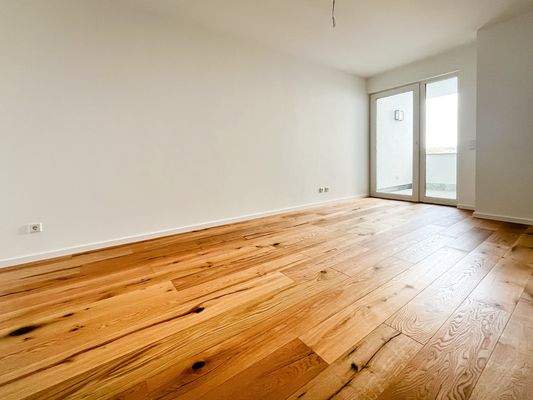 Schlafzimmer mit Loggiazugang Whg 19