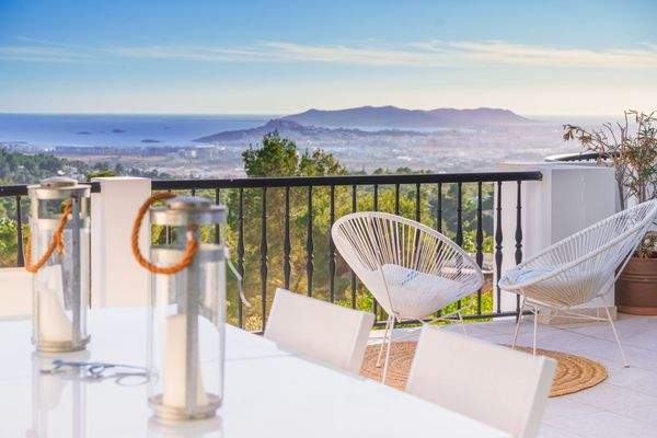 Lichtdurchflutetes Penthouse mit schönen Meerblick, 6 Schlafzimmern und privaten Pool