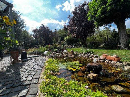 Garten mit Teichanlage 