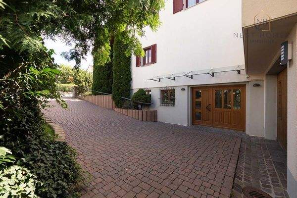 Außenbereich UG, Nord-West, Zufahrt Carport 