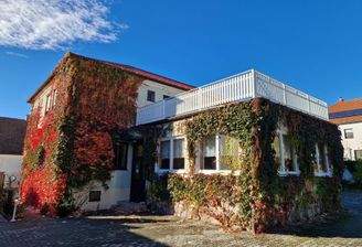 Seitliche Ansicht Frühstücksraum