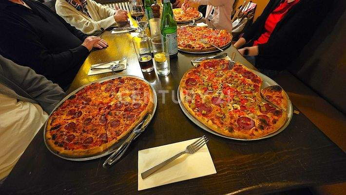 Pizza Manufaktur wie in Italien nach Mama´s Rezept