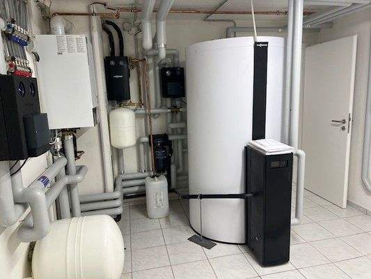 KG - Technikraum m. Heizung.