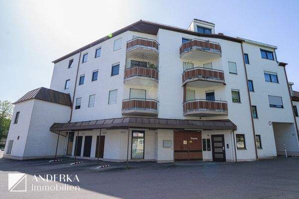 Hausansicht Eingang Anlieferung