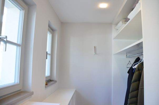 Garderobe EG (Möglichkeit für ein Gäste-WC & Garderobe laut Architekt)