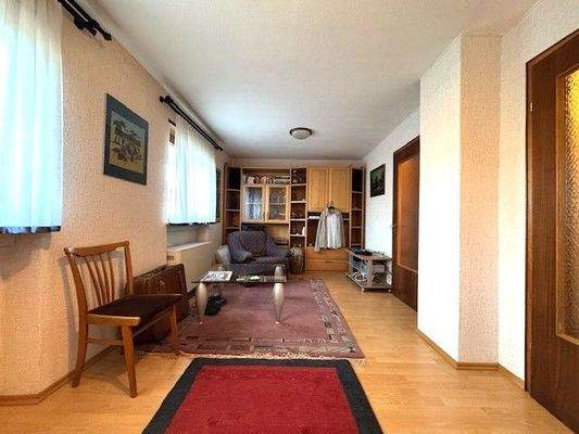 Wohnzimmer im Untergeschoss