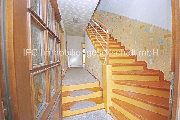 Hauseingang / Flur im EG