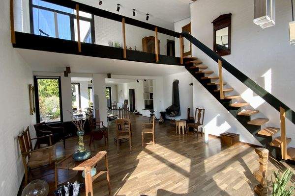 Wohnzimmer mit Galerie