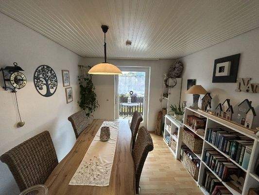 EG Esszimmer mit Balkonausgang