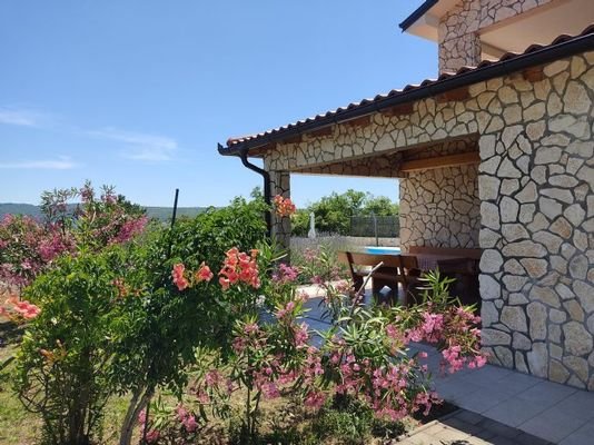 Wunderschöne Villa mit Panoramablick auf das Meer 