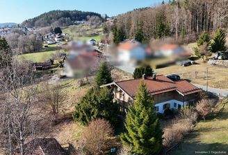 Die Ost- und Südseite des Hauses - Drohnenaufname