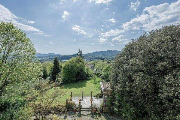 11_Herrschaftliche VillaToskana.jpg