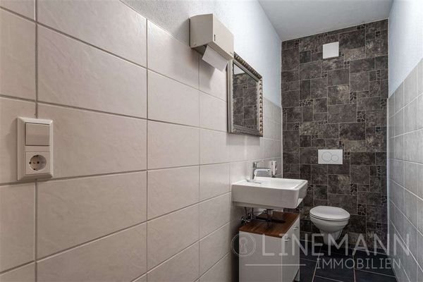 Toilette-2.OG-88-HDR