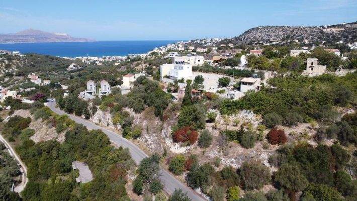 Kreta, Aspro: Grundstück in der Nähe von Almyrida Beach zu verkaufen