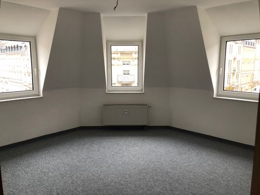Wohnung 2OG und Dachgeschoss (14).jpg