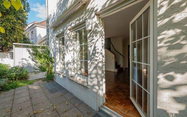 021.Ausgang zur Terrasse.jpg