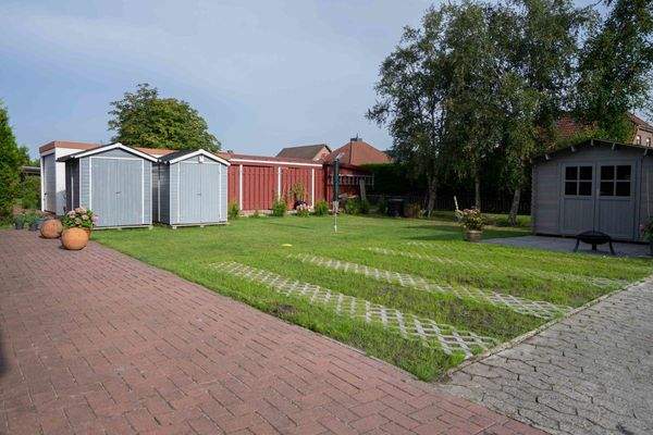  Gartenbereich mit Gerätehaus