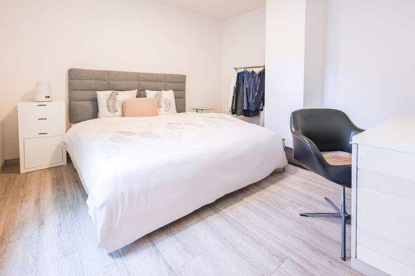 Schlafzimmer Wohnung 2