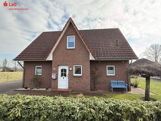 Vorderansicht des Wohnhauses