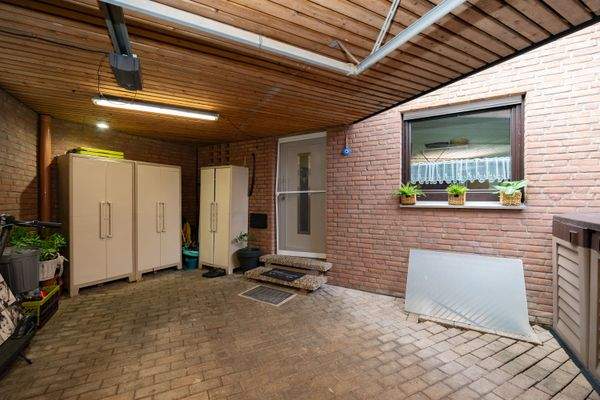 Eingangsbereich/Garage