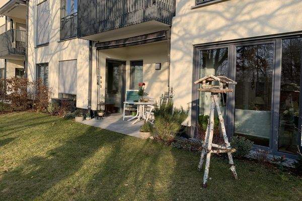 Wohnung mit Terrasse und Garten