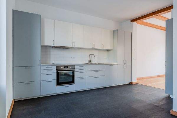 Kitchen with fitted cabinets