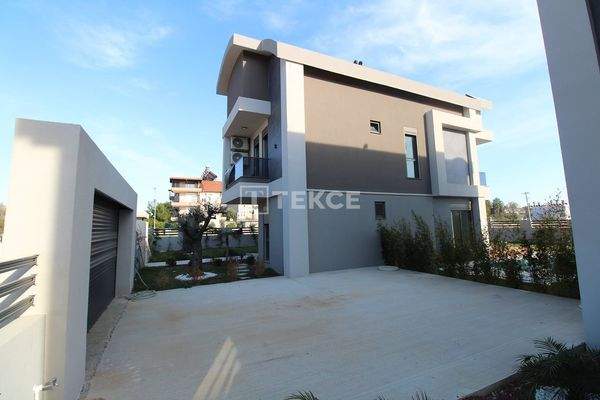 5-Bedroom Villa with Pool in a Central Location in Side Antalya