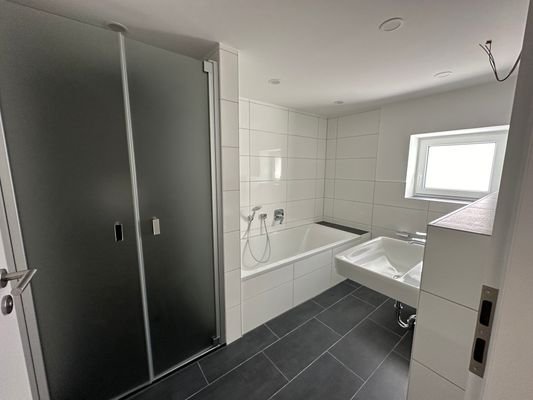 Badezimmer EG