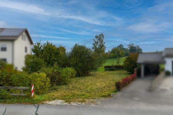 Vorderseite Grundstück