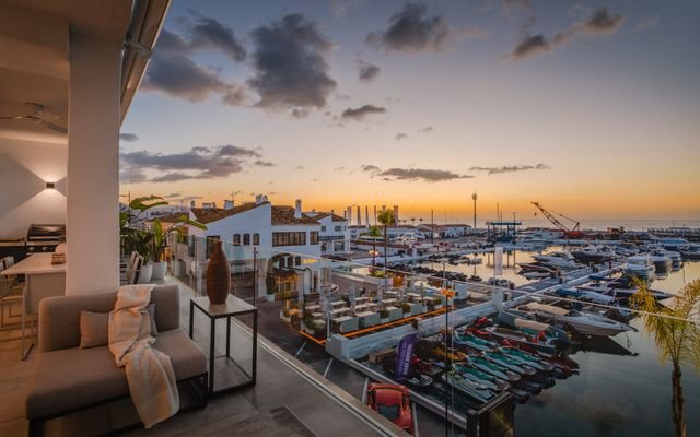 Photo: Duplex Penthouse in Marbella - Puerto Banus