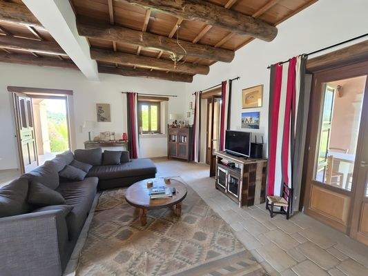 Traditionelle Steinvilla bei Plevriana auf Kreta m