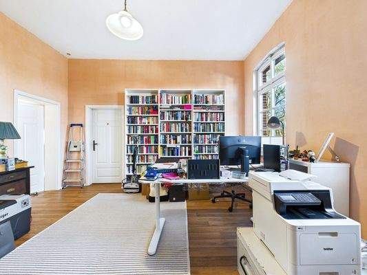 Büro / Schlafzimmer