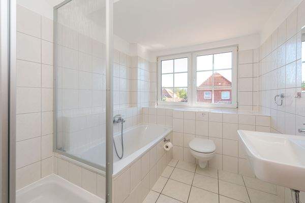 Haus_Kaufen_Fahrland_ Tageslichtbad_