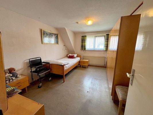 Schlafzimmer 1 im DG