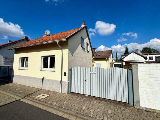 T20 Straßenansicht Vorderhaus.jpg