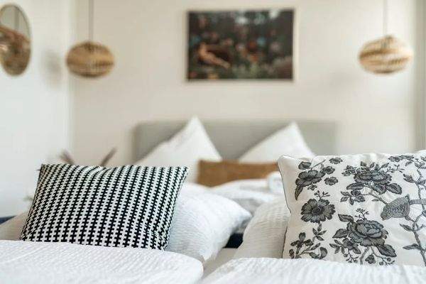 ee9da070-2cd0-4730-bcdb-0016d317b99d