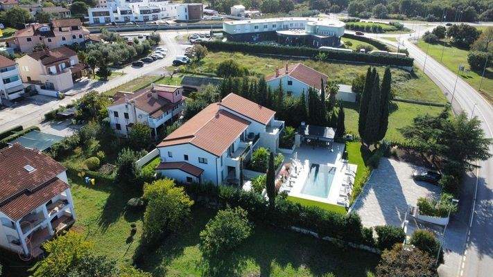 39d33ae5-af46-4dfc-a757-5e8745d0a2cc