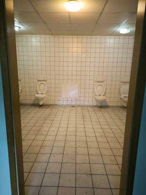 13. Sanitätsräume 2 OG.jpg