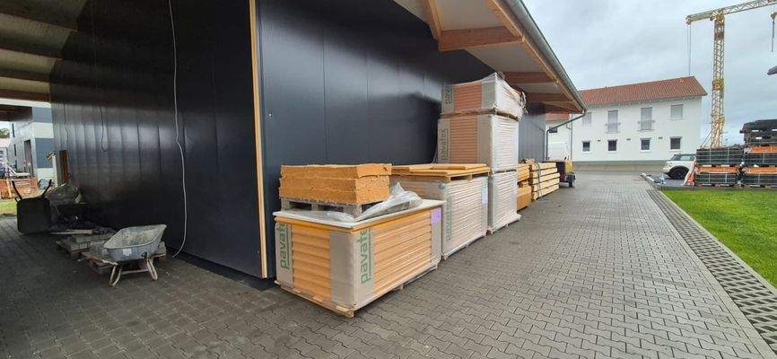 Zusätzliche Außenstellfläche 