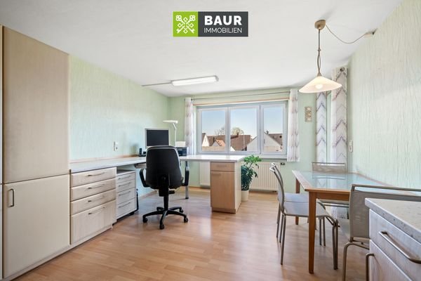 Büro EG