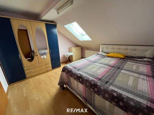 Zimmer 2 im Dachgeschoss