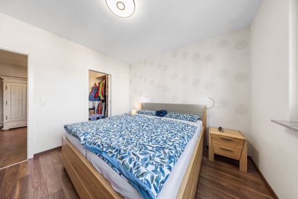 Schlafzimmer mit Ankleide