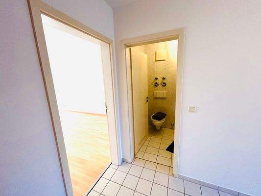 In Ihre Diele gen Duschbad