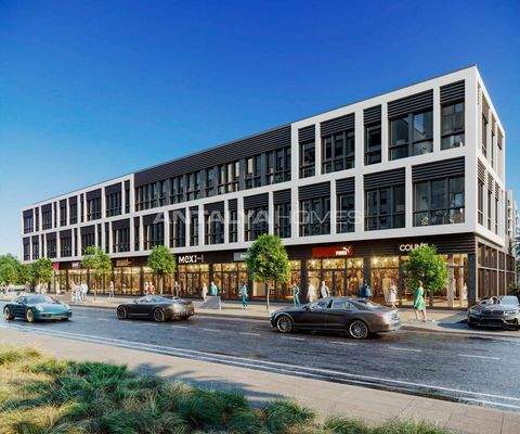 Flats in Complex with Ideal Location Antalya Altintas