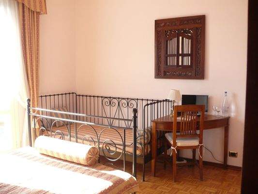 PE894_16 TERRA ITALIA IMMOBILIEN_LIGURIEN_PERINALD