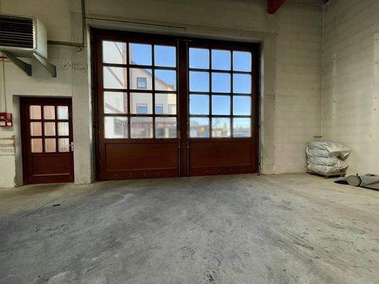 ehemalige Werkstatt und Garage