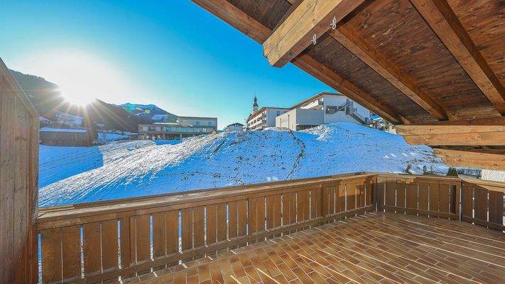 KITZIMMO-Dachgeschosswohnung in sonniger Ruhelage - Immobilien Jochberg.