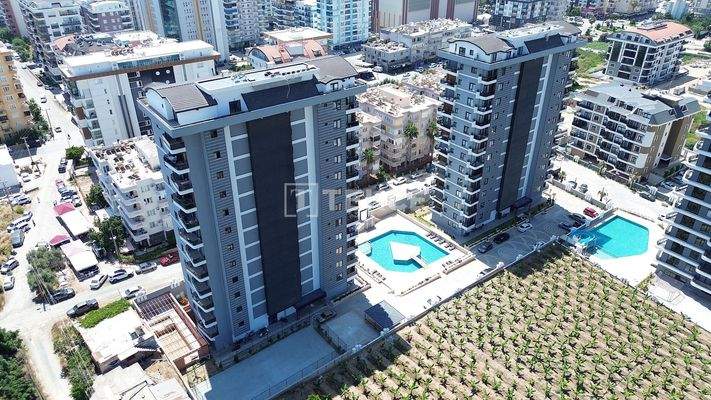Real Estate in a Two Block Complex 600 M from the Sea in Alanya