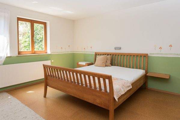 Schlafzimmer Kellergeschoss